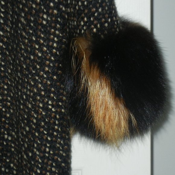 YELL Tweed Wool Button-Up Jacket Alpaca Fur Cuffs Size 6 HEAVY NO BUNDLING - Picture 8 of 12